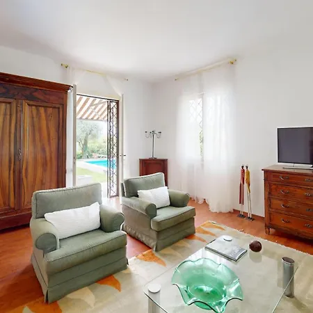 Oleandri-bgl Villa