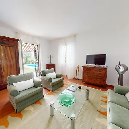 Oleandri-bgl Willa Salò