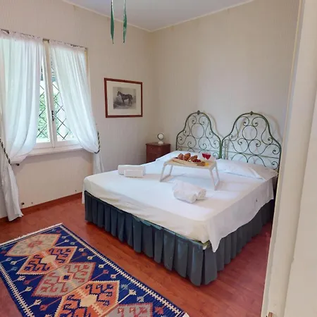 Oleandri-bgl Villa *